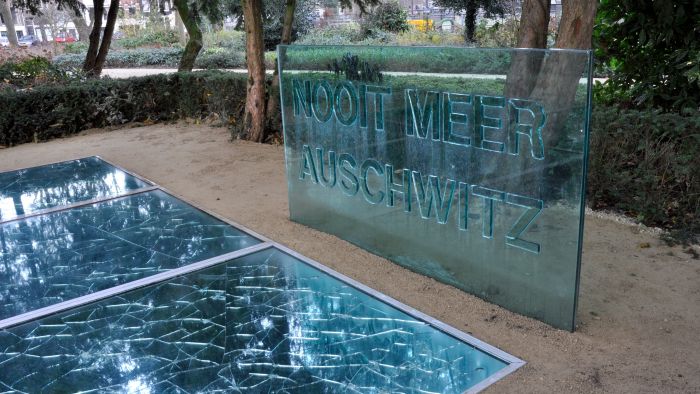 Auschwitz-monument