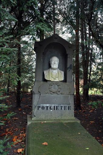 Grafmonument E.J. Potgieter (1808-1875)