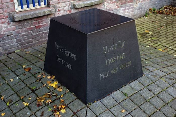 Gedenkteken Eli van Tijn