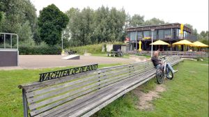 Zullen we wachten op de boot