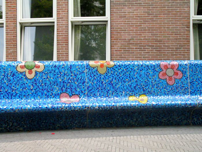 Mozaïekbank Sara Burgerhartstraat