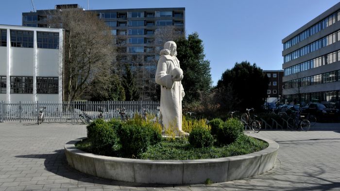 Spinoza