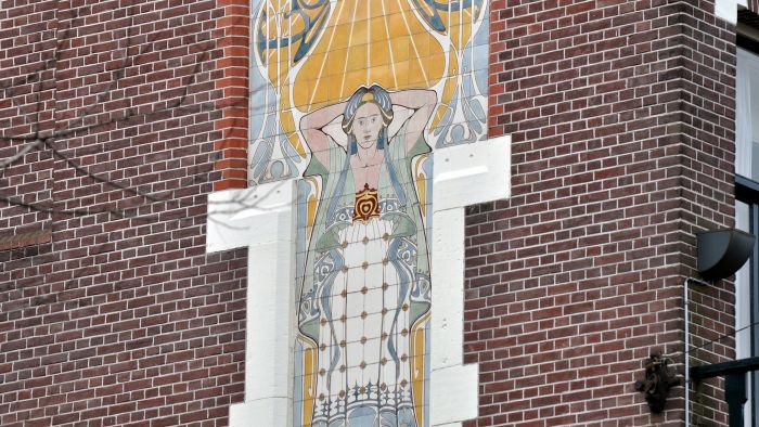 Vrouwenfiguur
