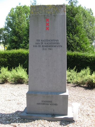 Fokker monument juli ’43