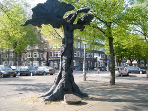 Levensboom, monument van besef, slavernijmonument Surinameplein